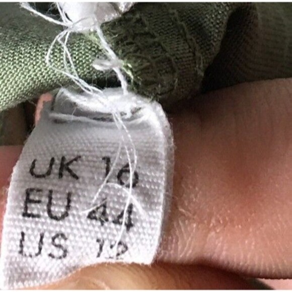 Celtic & Co Top Women's Size 12 Green Short Sleeve Lyocell - Picture 8 of 8